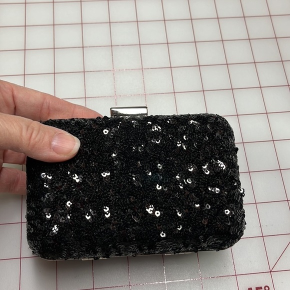 EXPRESSIONS NYC NWT Cocktail Black Sequin Clutch/Shoulder Evening/Party Purse - Picture 9 of 11